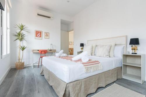 Modern with Terrace - 1Bedroom 1Bath - Chamberí