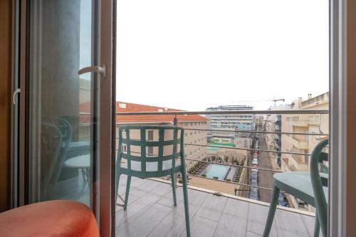 Maestro Apartment by LovelyStay