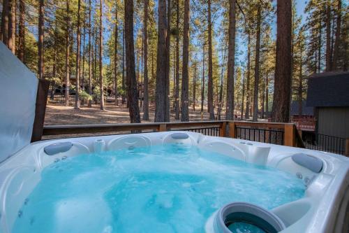 Foto sihtkohas Bijou Park asuva majutusasutuse The T-Pot Chalet for 12 galeriist