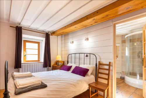 Postel nebo postele na pokoji v ubytování La Ferme Des Astres