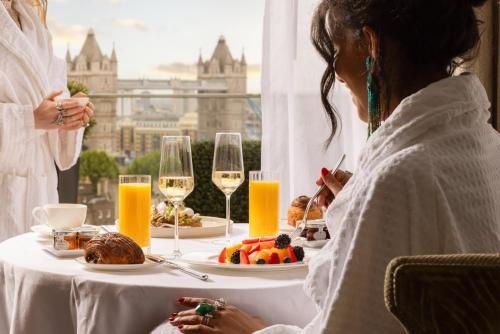 Jídlo v hotelu nebo okolí