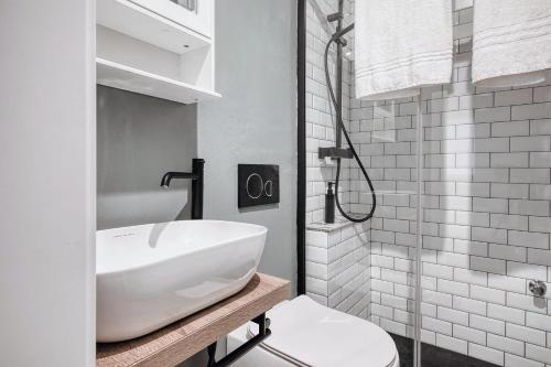 Hostmate - Milano - Pallanza