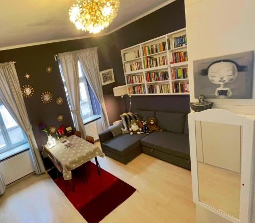 Χώρος καθιστικού στο Feel at home - Self Check In