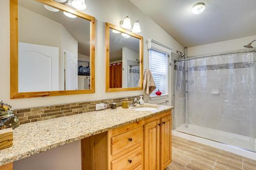 Koupelna v ubytování Hike, Ski, Fish and Bike Bellingham All-Season Base