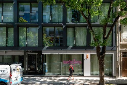 Artcore Hotel Porto — Property building