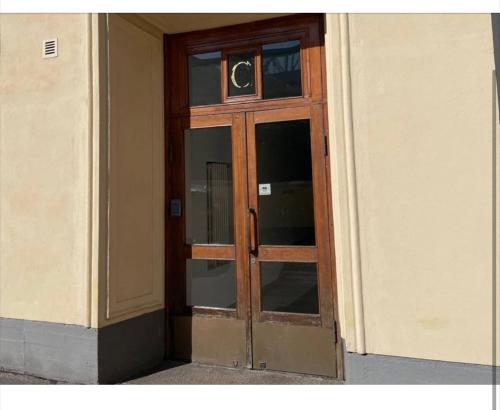 Η πρόσοψη ή η είσοδος του Cozy apartment in the best location at city center