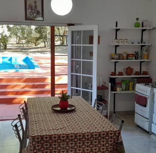 Swimmingpoolen hos eller tæt på La Gloriosa eco house