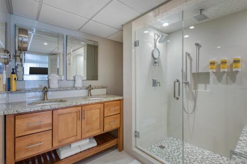 Koupelna v ubytování Best Western Plus Wilkes Barre Center City