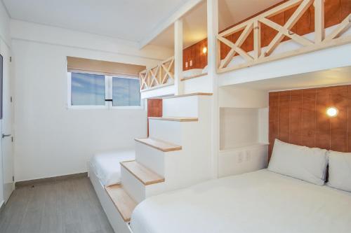 Ένα ή περισσότερα κρεβάτια σε δωμάτιο στο Awesome 3 bedroom condo Encantame Tower E 301