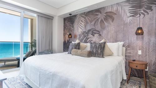 Ένα ή περισσότερα κρεβάτια σε δωμάτιο στο Exceptional one bedroom condominium Viento 803 - Encantame Towers