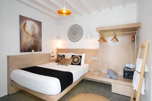 Postel nebo postele na pokoji v ubytování Double M Adults Only