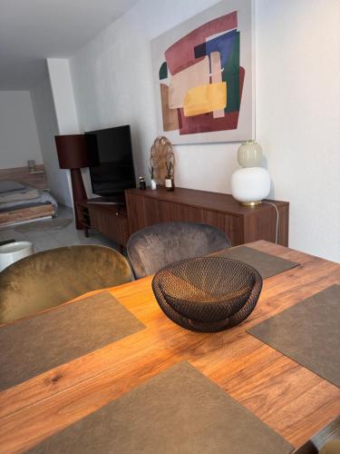 TV a/nebo společenská místnost v ubytování Le K Home du kaligone