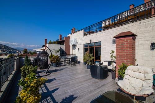 Nespecifikovaný výhled na hory nebo výhled na hory při pohledu z hotelu