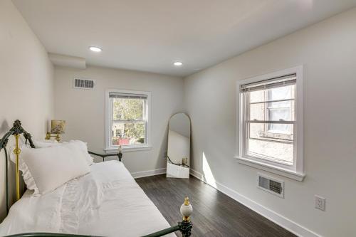 Postel nebo postele na pokoji v ubytování Updated Gem! Walk to Fishtown, 3 Mi to Center City
