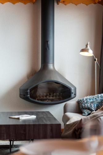 Residence Hermine, Ski In-Out with WiFi in Val Thorens, "V7" by Versant Collection