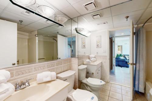 Koupelna v ubytování Waikiki 402