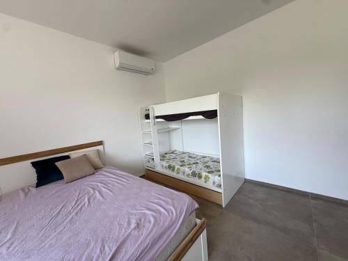 Postel nebo postele na pokoji v ubytování Beautiful Villa Pool & Garden