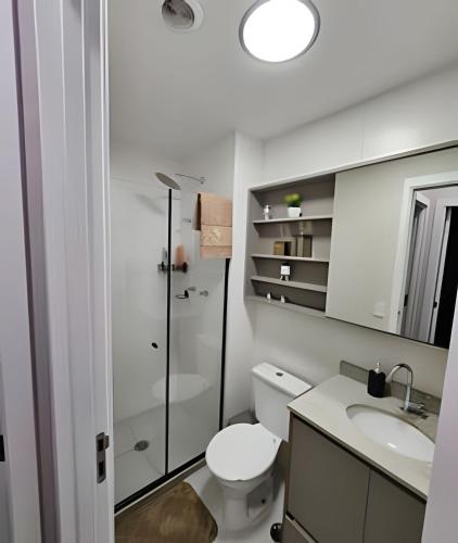 Koupelna v ubytování Apartamento 5km de Alphaville com estacionamento