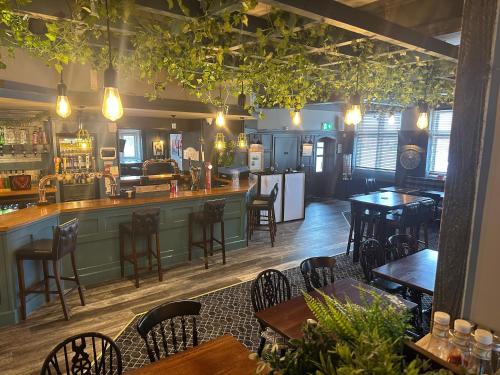 El salón o zona de bar de Sheridans hotel