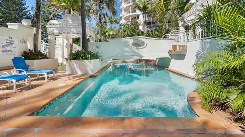 Burleigh Beachfront Haven