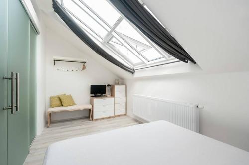 Gallery image of Kent Ridge Loft, Sokolska in Prague