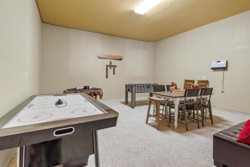 Posezení v ubytování 017 - Malabar Paradise - Big Bear Getaway