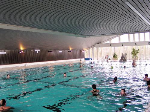 Bazén v ubytování Wellness Penthouse Meerblick nebo v jeho okolí