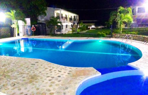 Πισίνα στο ή κοντά στο Hotel Llano Grande Rivera