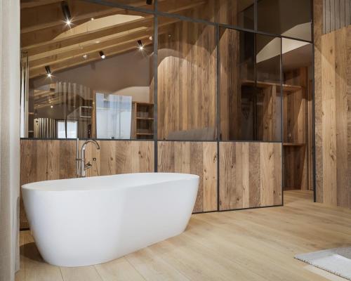 Ένα μπάνιο στο Hotel Daniela