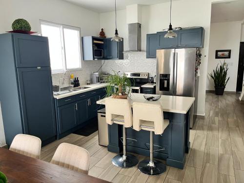 Η κουζίνα ή μικρή κουζίνα στο Modern Room-Gated Community