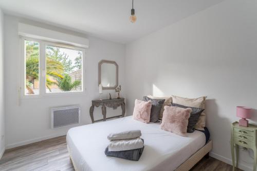 Postel nebo postele na pokoji v ubytování Un temps pour Soi