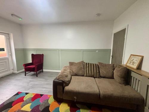 Фотография из галереи Ensuite at green road в городе Дадли