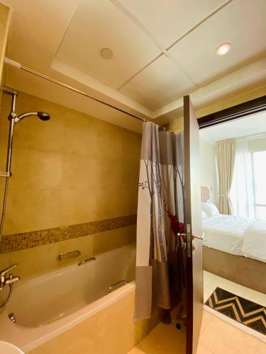 A bathroom at Greens