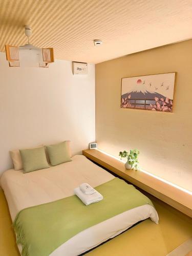 Tsukimi Entire House for 8 &Near Public Transport Direct to Airport &Free Parking &3 Baths 3 Toilets &Washer Dryer& Direct to Namba Shinsaibashi and Tsutenkaku