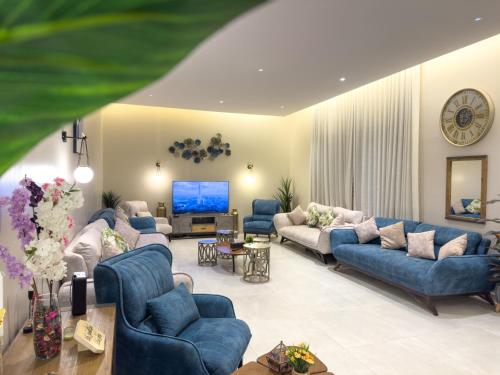 Χώρος καθιστικού στο Passion 1 Al arid شاليه باشن حي العارض