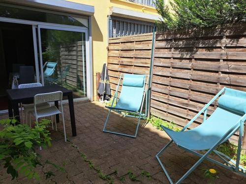 Cap City, modeste rez-de-jardin 500m plage et du Port