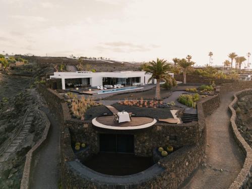 ヴィラの近くで見られる自然の景観