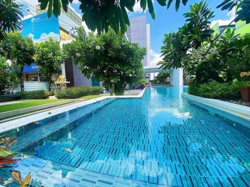 Πισίνα στο ή κοντά στο Minimal Condo At Ramkhamhaeng 64