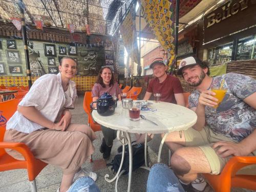 Επισκέπτες που μένουν στο West side guest house