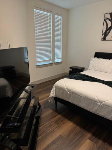 Gallery image of Modern 2 BDRM 2 BATH in Addison, TX in Addison