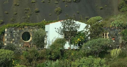 an aerial view of a house on a hill at Casa La Tedera in El Pinar del Hierro