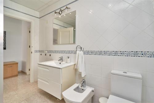 Ένα μπάνιο στο Casa Ambar