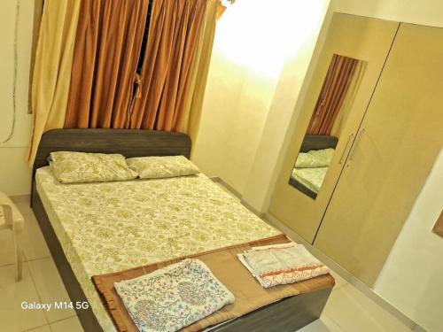 Postel nebo postele na pokoji v ubytování Peaceful Bungalow with Private Garden