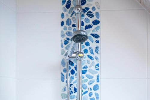 Koupelna v ubytování Maison De Kerobistin - plage à 150m