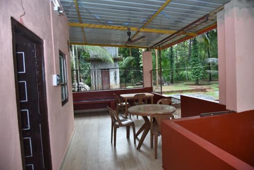 Gallery image of Lewis Paradise Homestay in Kalyānpur
