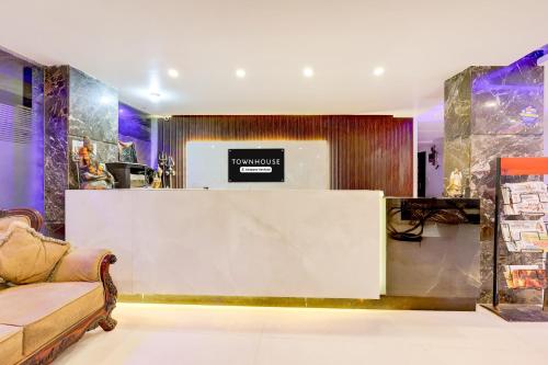 Posezení v ubytování Townhouse Oak New Delhi Central Railway Junction Formerly Uppal International