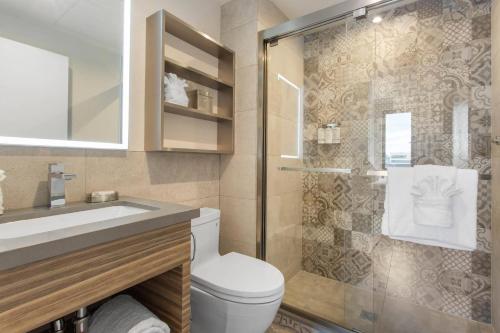 Un baño de Insignia Hotel Brooklyn, an Ascend Collection Hotel