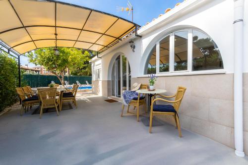 Villa Casa Blanca By home villas 360