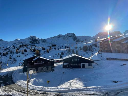 Ski-in ski-out duplex