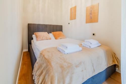 Jarun Lake Cozy Apartment with Balcony